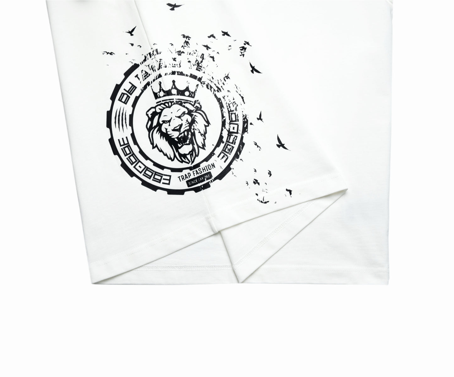 CoCo BOLD LION FACE, CHIC WHITE TURTLE NECK TEE