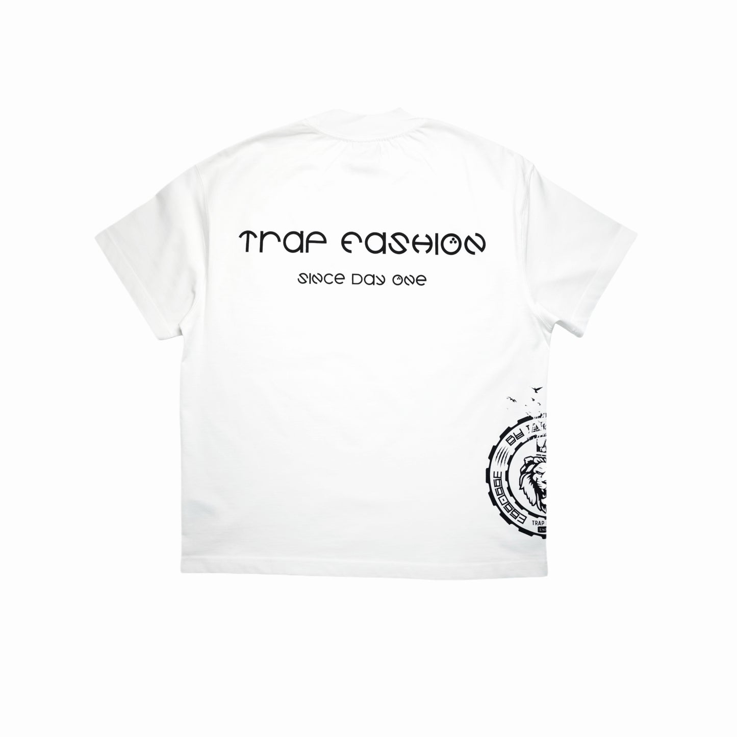 CoCo BOLD LION FACE, CHIC WHITE TURTLE NECK TEE
